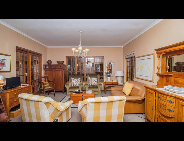 4 BEDROOM HOUSE FOR SALE IN TABLE VIEW